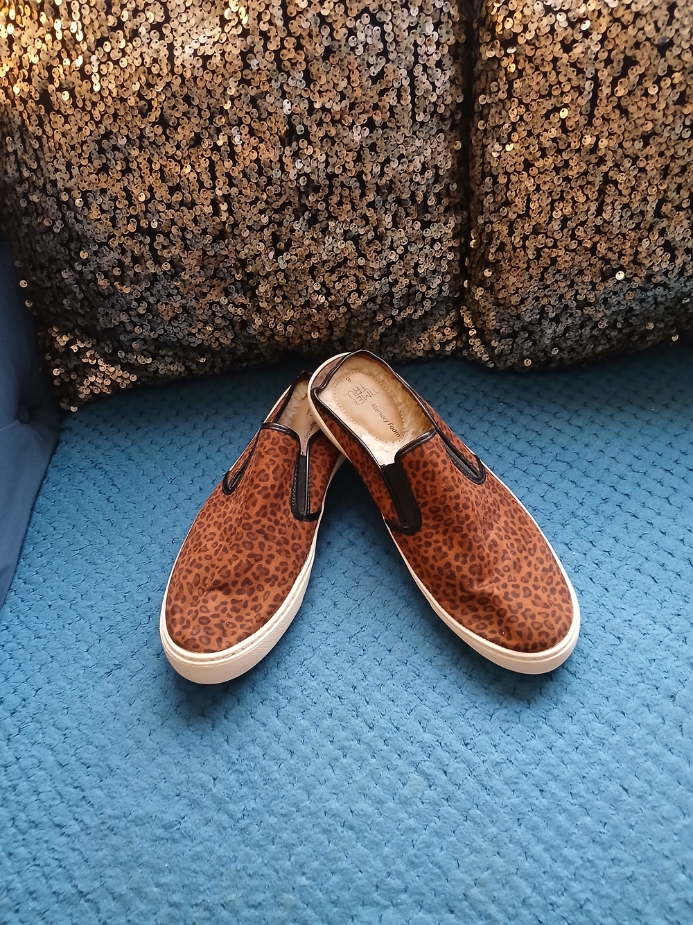 Womans Slip-On Sneakers in Brown Leopard Print 8